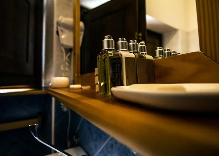 ホステル Lo Di Rovere